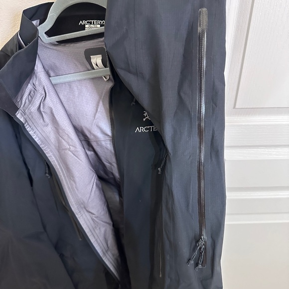 Arc’teryx Theta AR XL Black - Picture 12 of 15